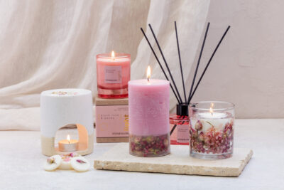 Elements_Lifestyle_Light-61__19668-1.jpg Elements - Light - Blush Rose & Peony Scented Botanical Pillar Candle (75 x 127mm)