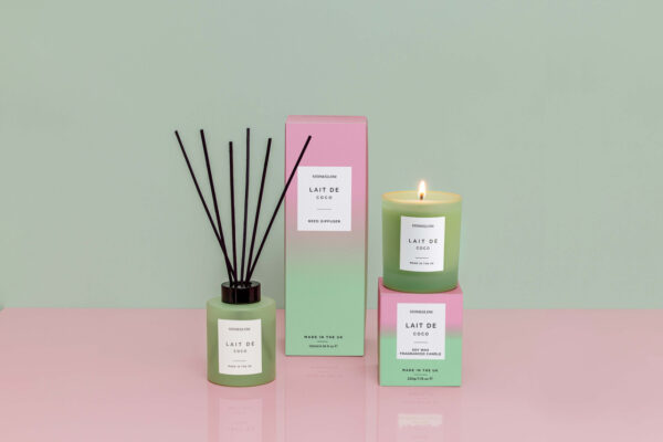 Lait_De_Coco-Sol_Collection-Lifestyle-3-4A__58741-1.jpg Sol - Lait De Deco - Soy Wax Scented Candle Tumbler (90 x 80mm) - Green Glass