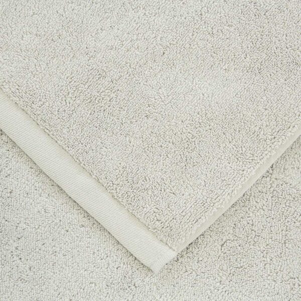 high-quality-bath-mat-by-Esorae-Home-01_428c43e4-0cfc-42ff-85f8-06aa7806635d-1.jpg Bath Mat